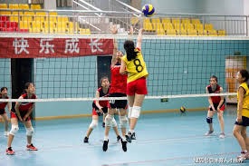 多特蒙德青春风暴，3月五战全胜