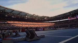 太抽象！曼联悍将慢悠悠回追被对手强吃抢断丢球，上个月刚夺最佳