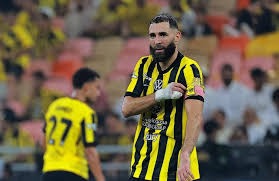 看完辽宁耻辱输江苏，再看看广东！你才知道杜锋和朱芳雨多伟大