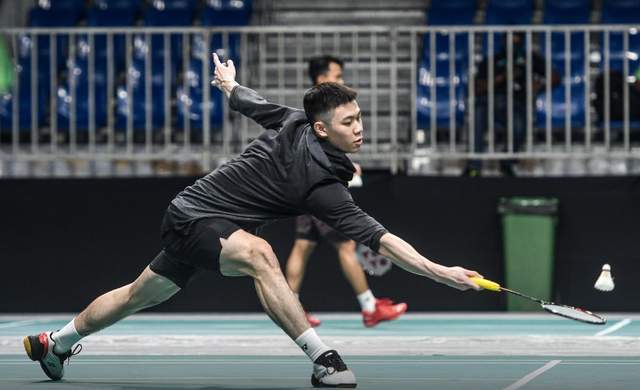 姿态击败了 姿态击败了